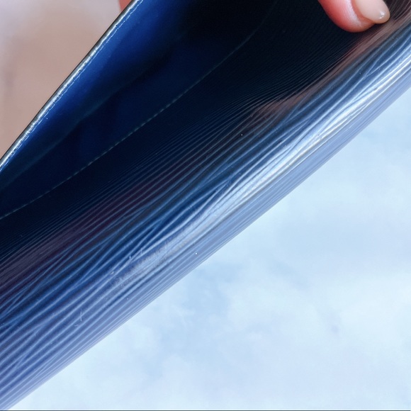 Louis Vuitton long Epi leather bifold wallet blue and white ✨ - Picture 6 of 16